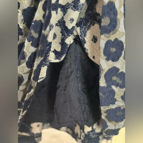 Anthropologie Dress Gallery Floral Brocade Navy and Gold Skirt Size medium EUC - Picture 4 of 12